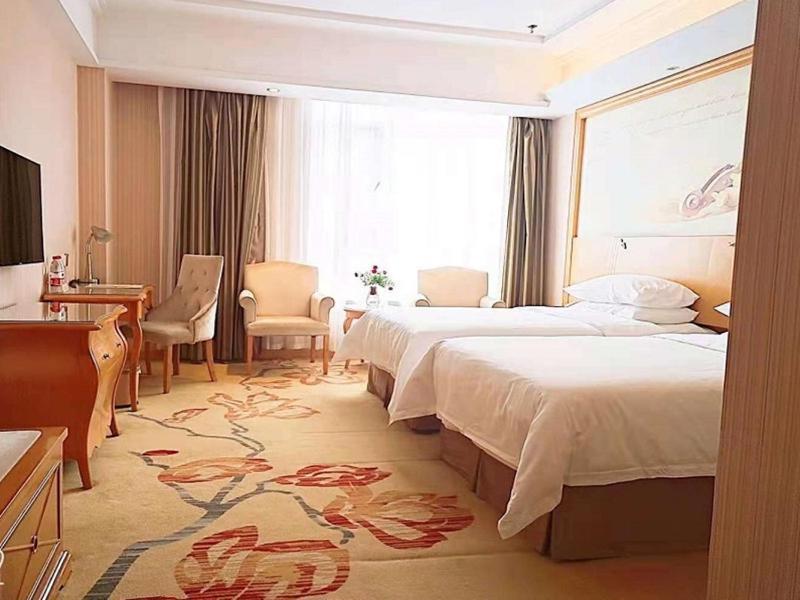 Vienna Hotel Liaocheng University Exteriör bild